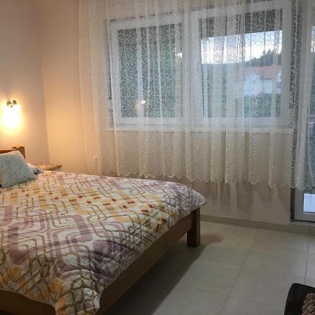 Apartment Vistanova Врдник Экстерьер фото