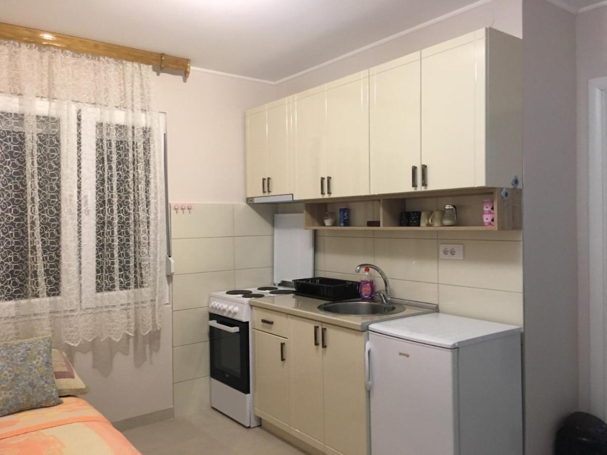 Apartment Vistanova Врдник Экстерьер фото